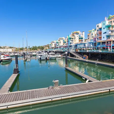 Balaia Golf Poolside Retreat Apartamento *