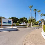 Balaia Golf Poolside Retreat Lejlighed *