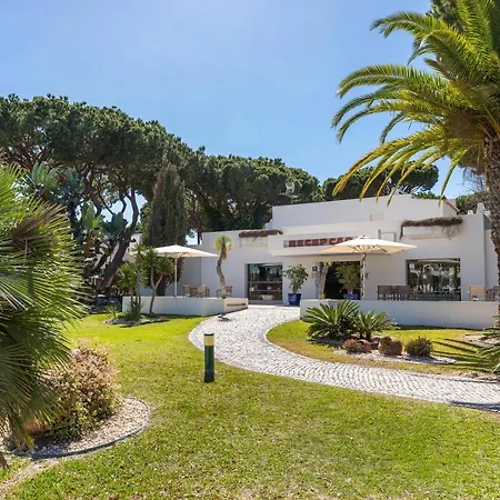 Balaia Golf Poolside Retreat * Албуфейра