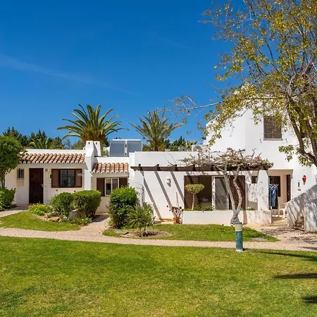 Balaia Golf Poolside Retreat - Superior 2 Bed *